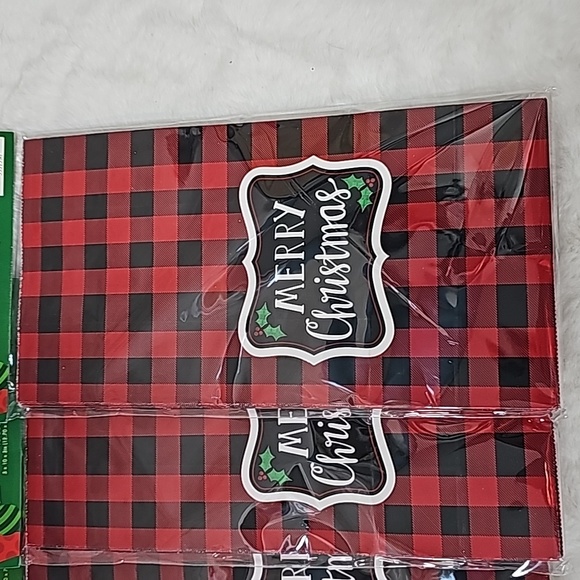 Merry Christmas, Buffalo Plaid 5 packs of 12 Gift Sacks Gift Bags - Picture 2 of 4